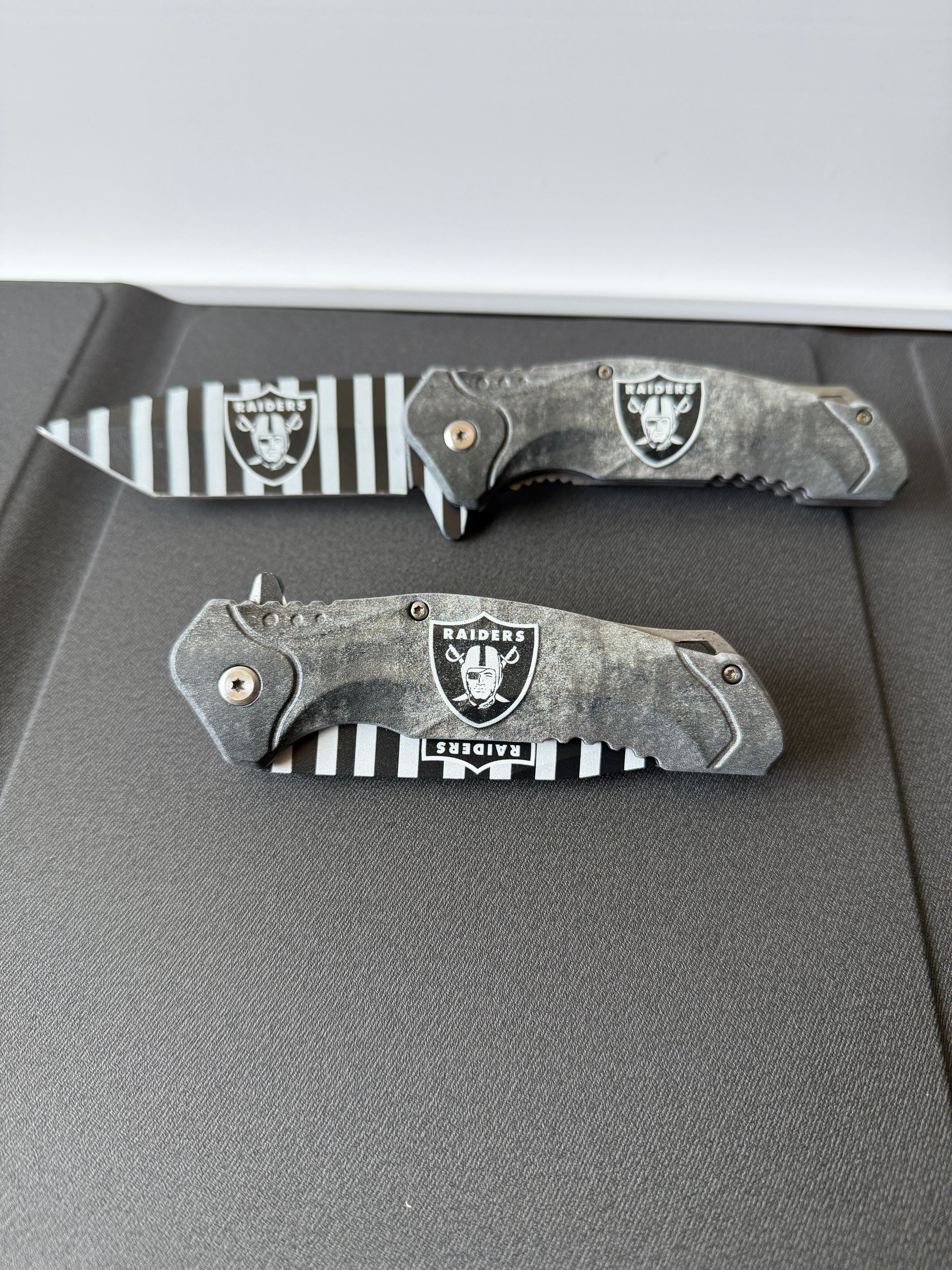Raiders Knife