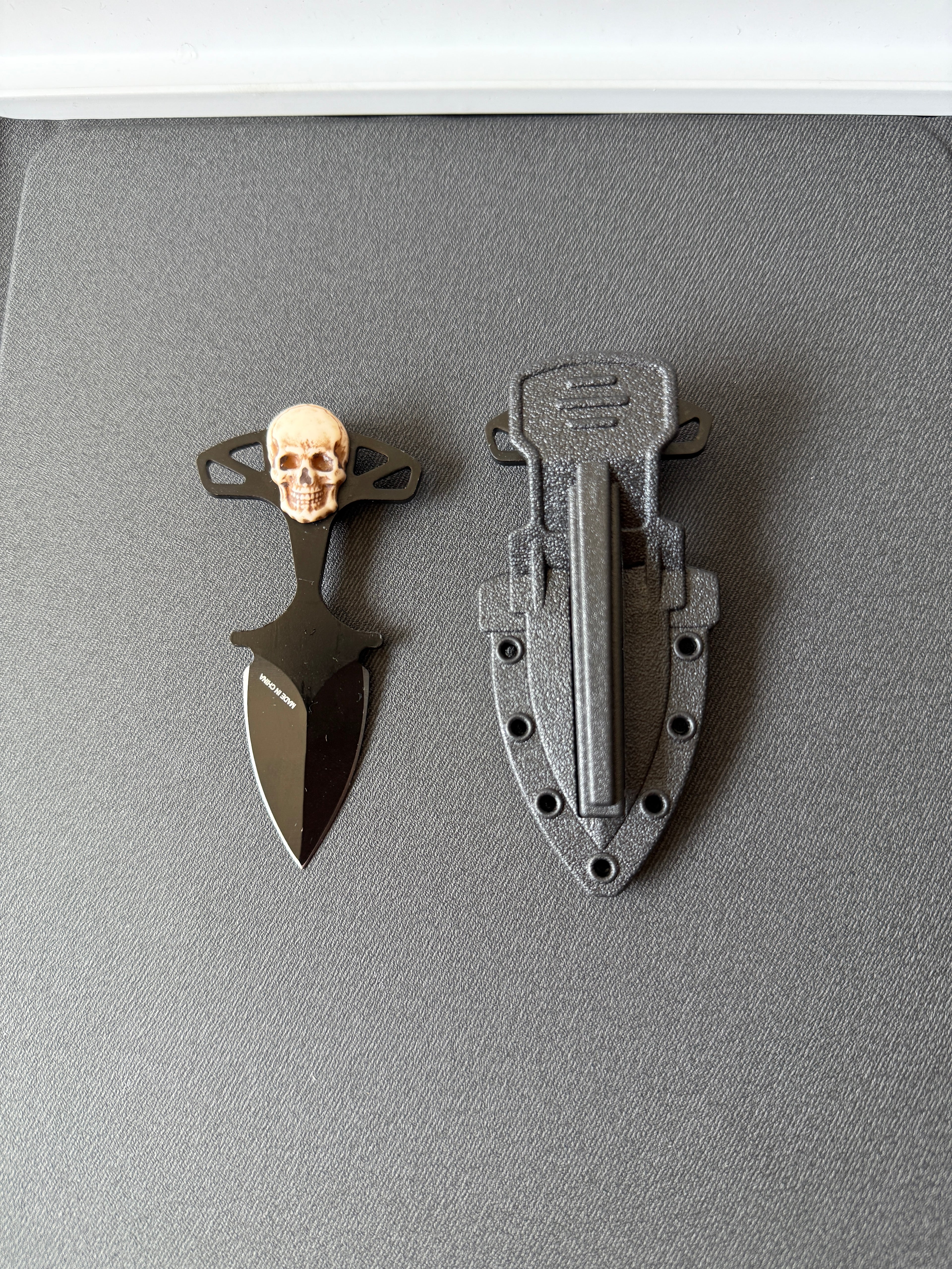 Skull Tactical Super Hunting Knife