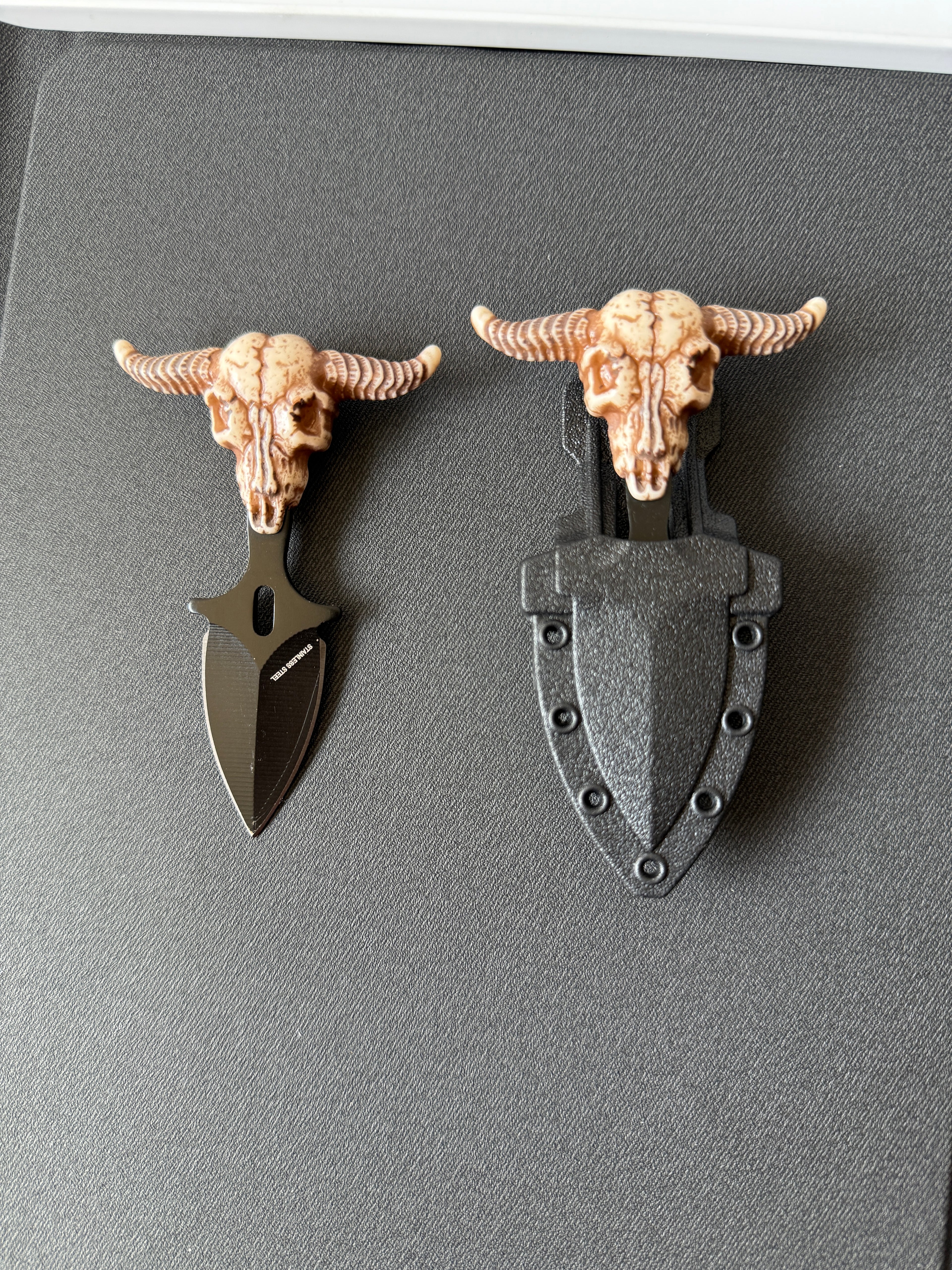Bull Western Skull Tactical Super Hunting Knife