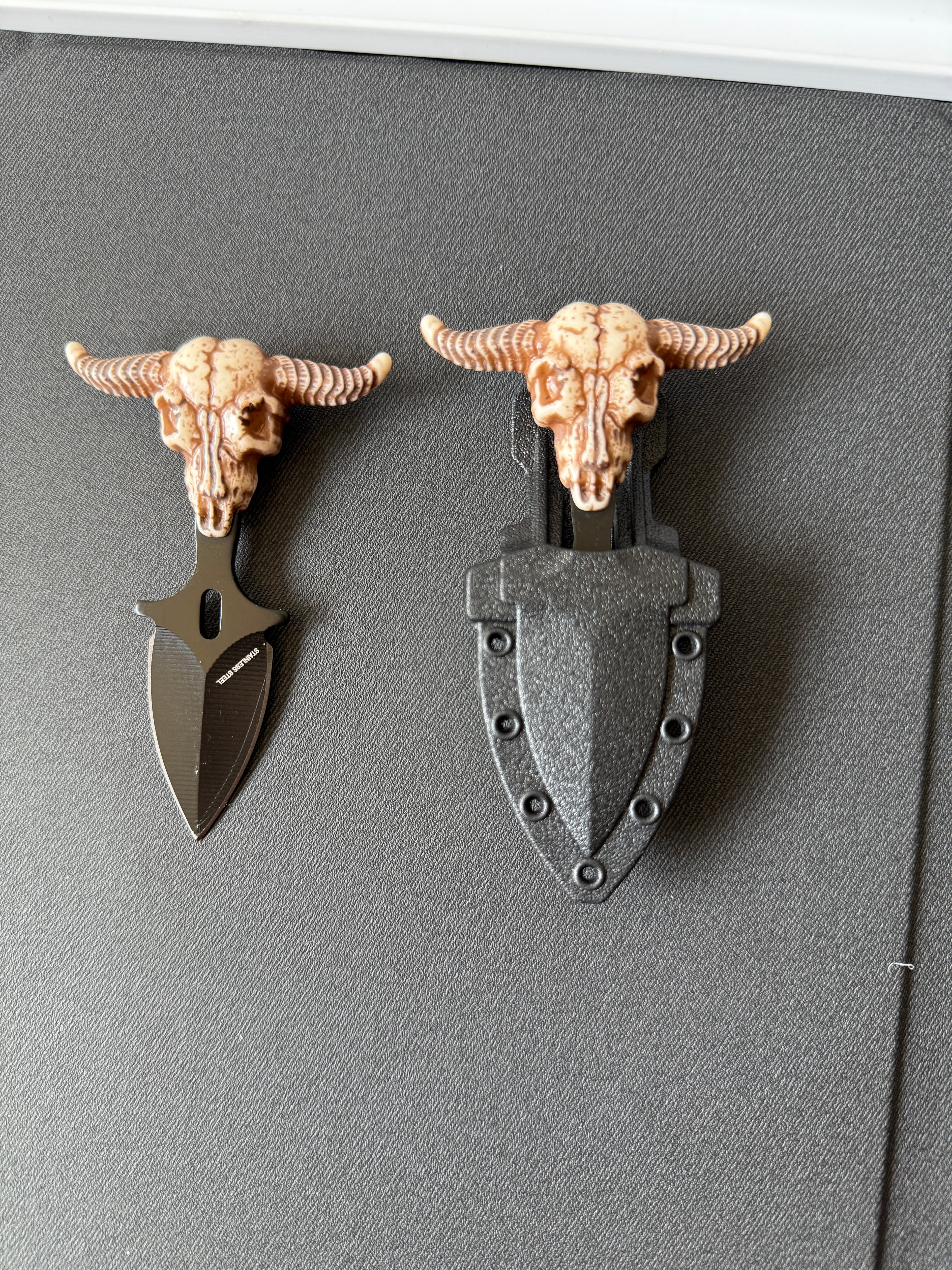 Bull Western Skull Tactical Super Hunting Knife