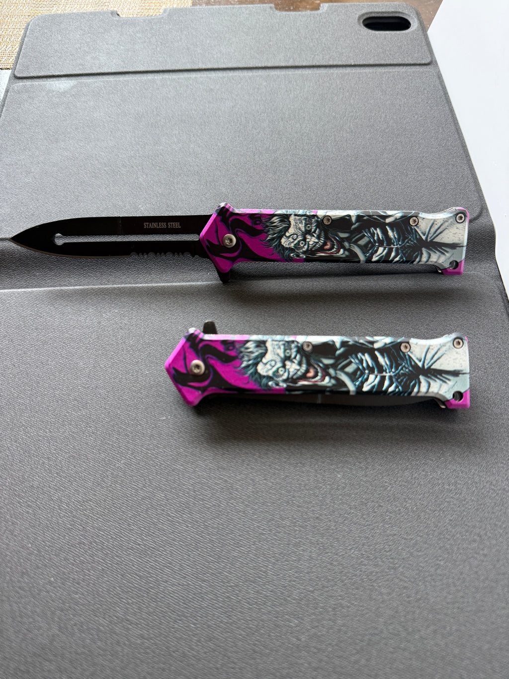 Batman the Joker Tactical Knife